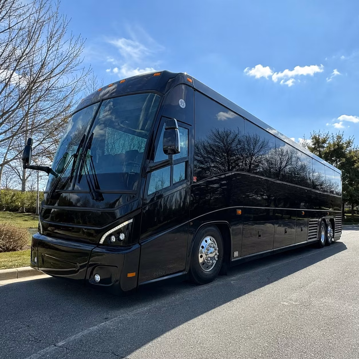 charter buses for corporate retreats and off site team events near cranston